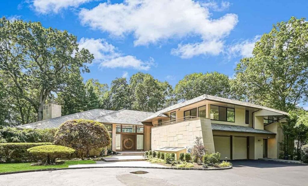 real estate tax advisor