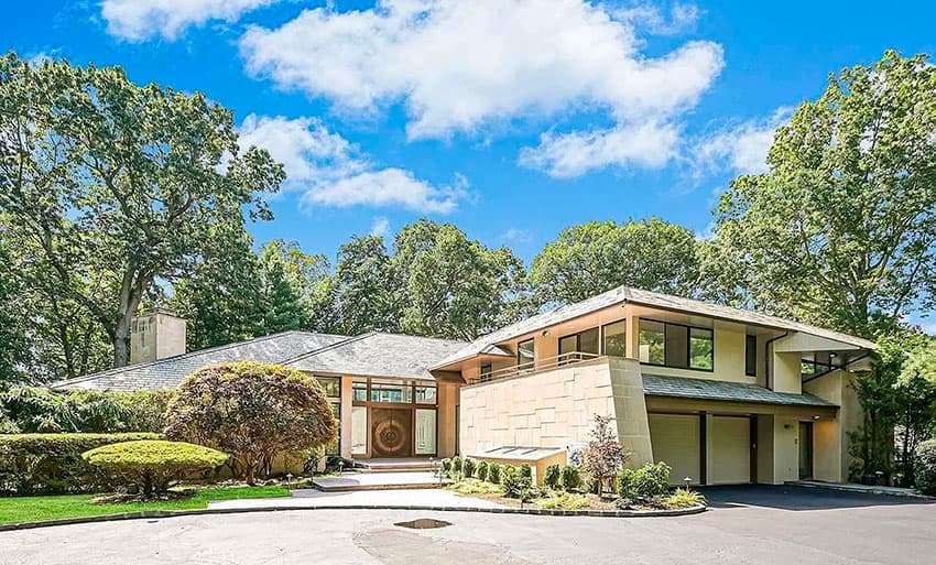 real estate tax advisor